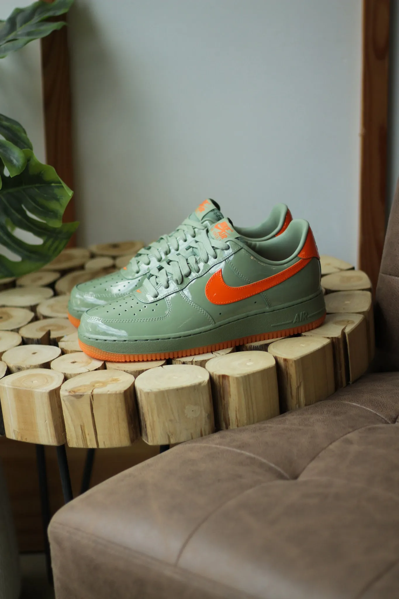 AIR FORCE 1 '07 PRM "OIL GREEN/SAFETY ORANGE"