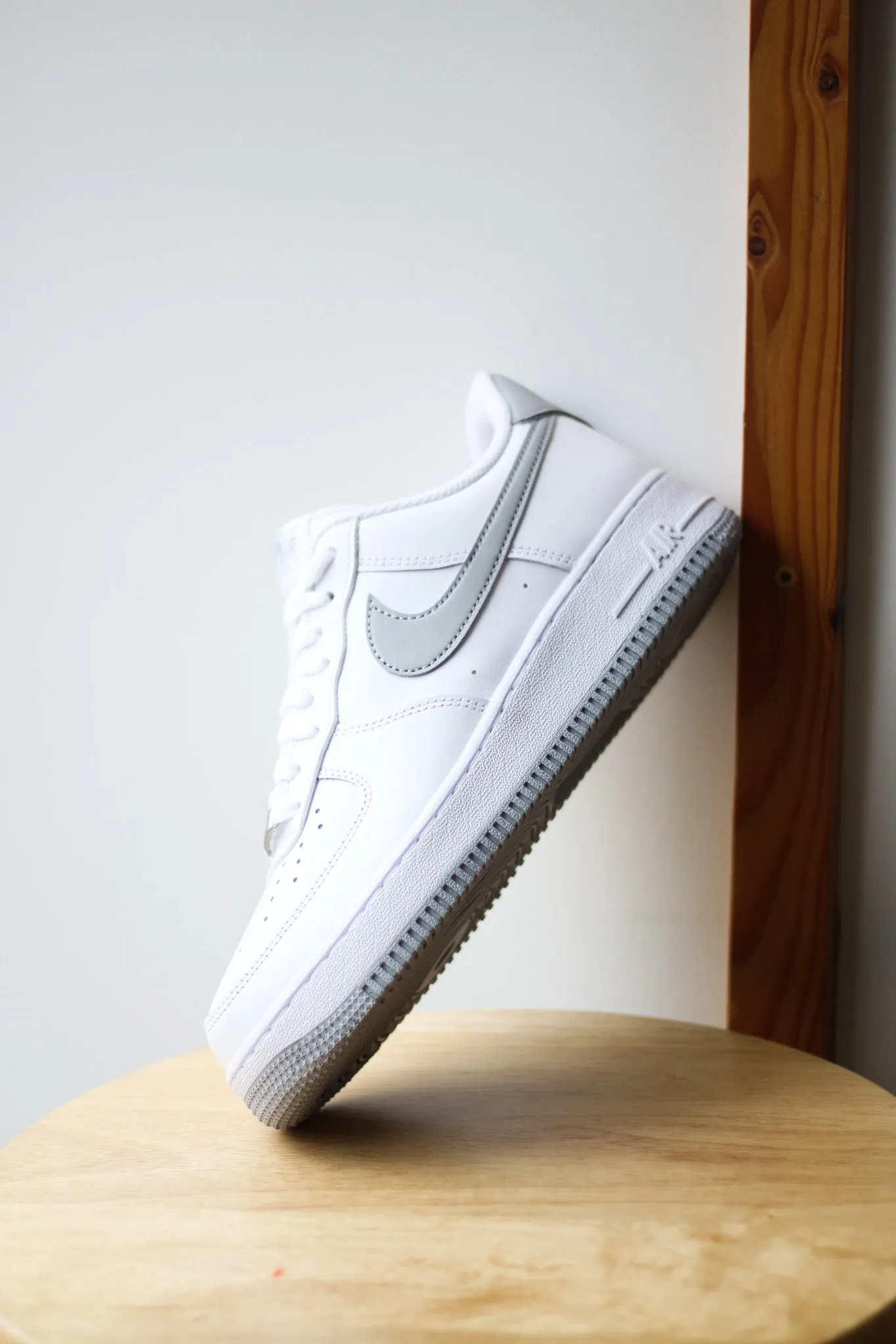 AIR FORCE 1 '07 "LT SMOKE GREY"